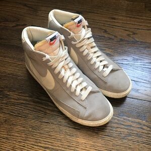 Nike‎ Men's Gray High-Top Sneakers